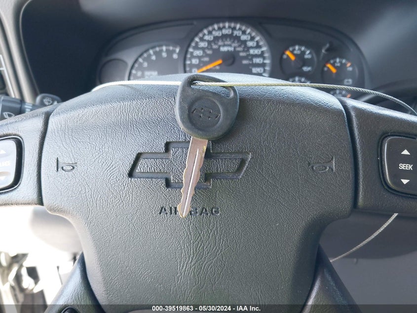 2004 Chevrolet Silverado 1500 Z71 VIN: 1GCEK19T04E196954 Lot: 39519863