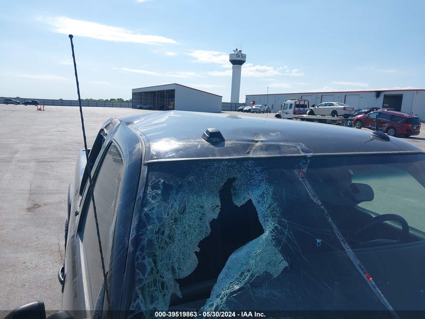 2004 Chevrolet Silverado 1500 Z71 VIN: 1GCEK19T04E196954 Lot: 39519863