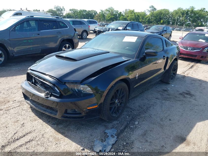 2013 Ford Mustang V6 Premium VIN: 1ZVBP8AM7D5212470 Lot: 39519925