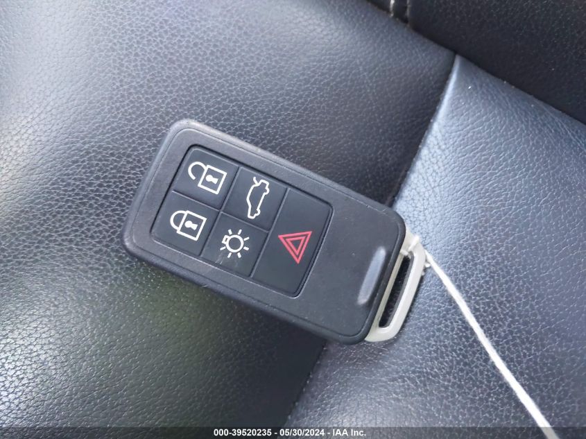 2018 Volvo S60 T5 Dynamic VIN: YV140MTLXJ2450978 Lot: 39520235