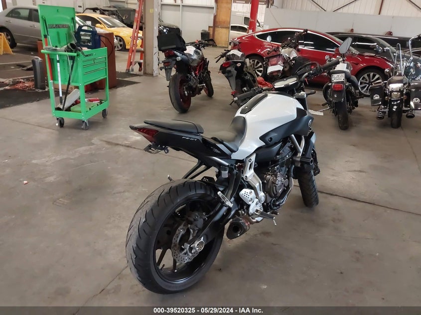 2015 YAMAHA FZ07 JYARM06E2FA002801