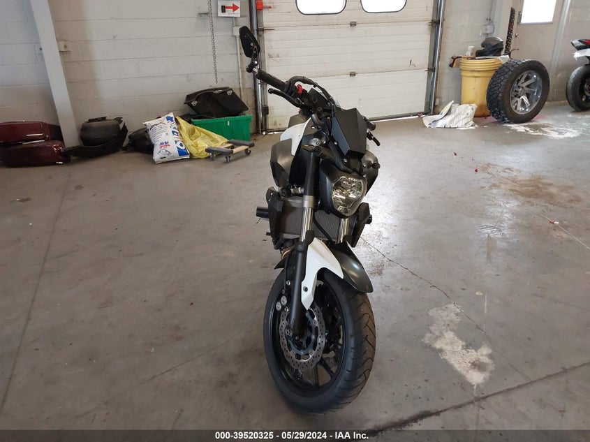 2015 YAMAHA FZ07 JYARM06E2FA002801