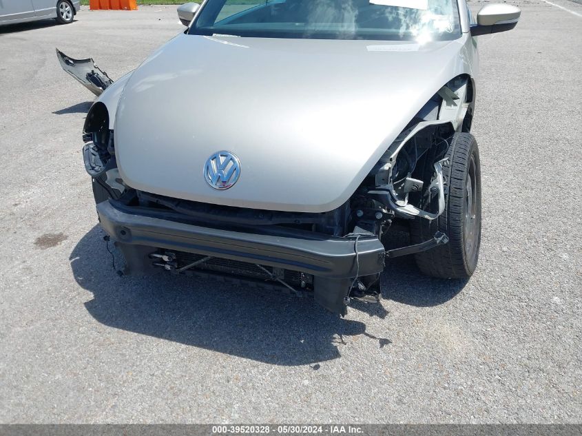 2013 Volkswagen Beetle 2.5L VIN: 3VW5P7AT5DM818679 Lot: 39520328