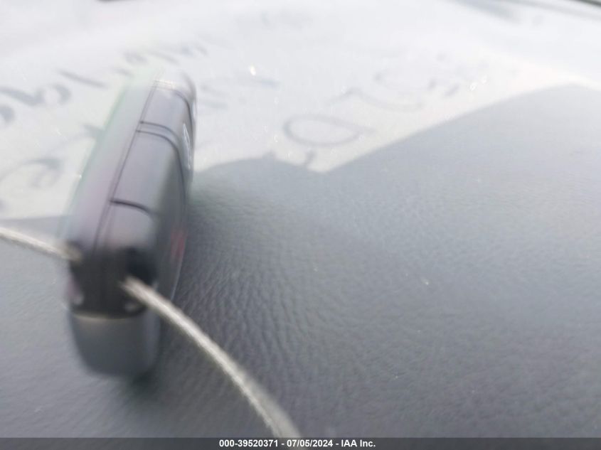 2015 Dodge Challenger Sxt Plus VIN: 2C3CDZBG6FH737096 Lot: 39520371