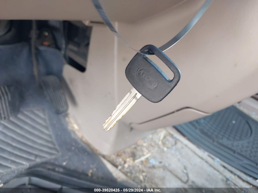 2001 Toyota Sienna Ce VIN: 4T3ZF19C21U384417 Lot: 39520425