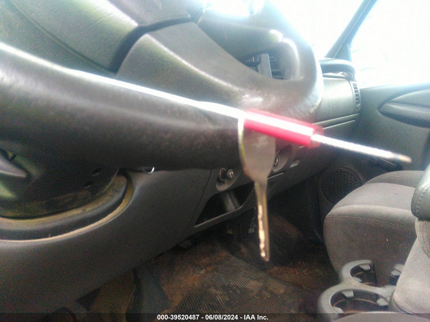 2006 Chevrolet Silverado 1500 Work Truck VIN: 1GCEC14V66E263145 Lot: 39520487