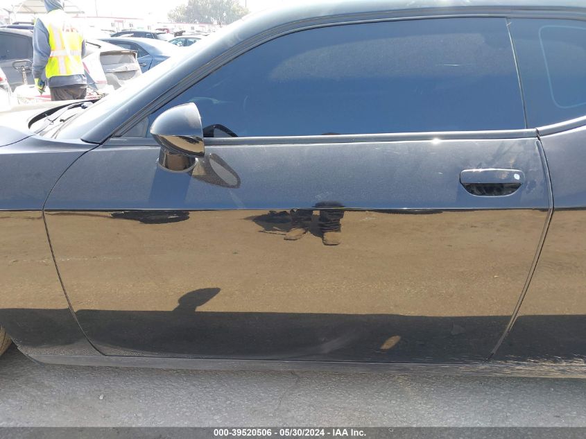 2018 Dodge Challenger Sxt VIN: 2C3CDZAG7JH111034 Lot: 39520506