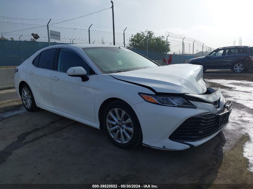 2019 Toyota Camry Le VIN: 4T1B11HK5KU192072 Lot: 39520552