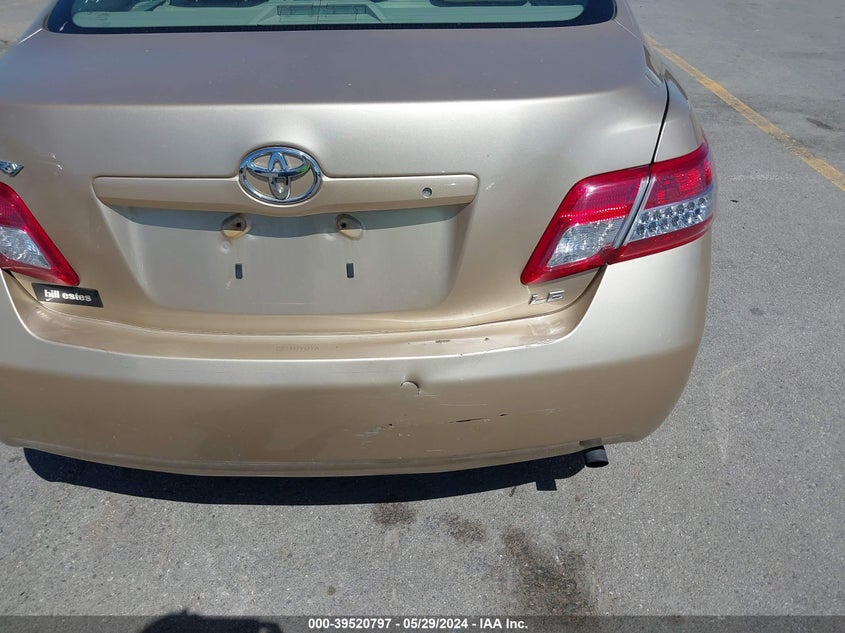 2010 Toyota Camry Le VIN: 4T1BF3EK1AU057977 Lot: 39520797