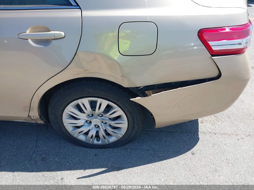 2010 Toyota Camry Le VIN: 4T1BF3EK1AU057977 Lot: 39520797