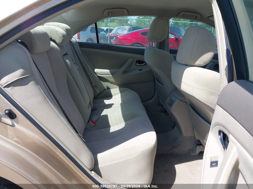 2010 Toyota Camry Le VIN: 4T1BF3EK1AU057977 Lot: 39520797