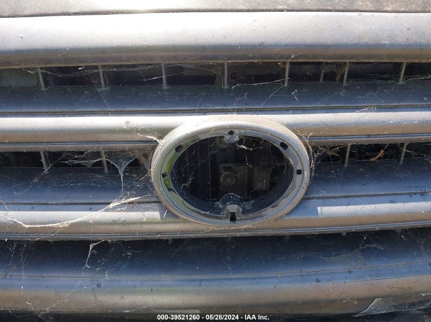 2004 Toyota Sequoia Sr5 V8 VIN: 5TDBT44A24S210080 Lot: 39521260