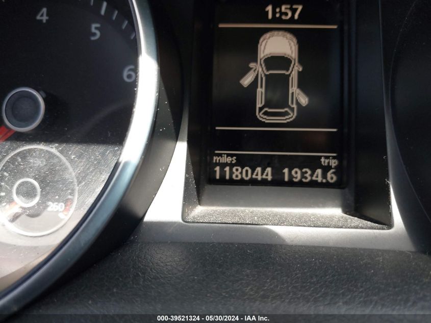 2010 Volkswagen Golf 4-Door VIN: WVWDA7AJ2AW085050 Lot: 39521324