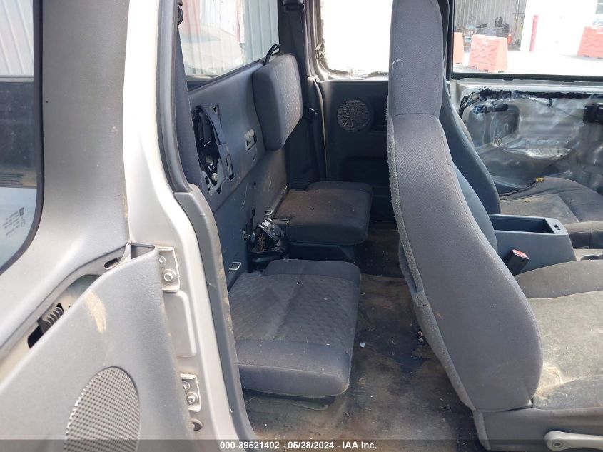 2004 GMC Canyon Sle VIN: 1GTDS196448155652 Lot: 39521402