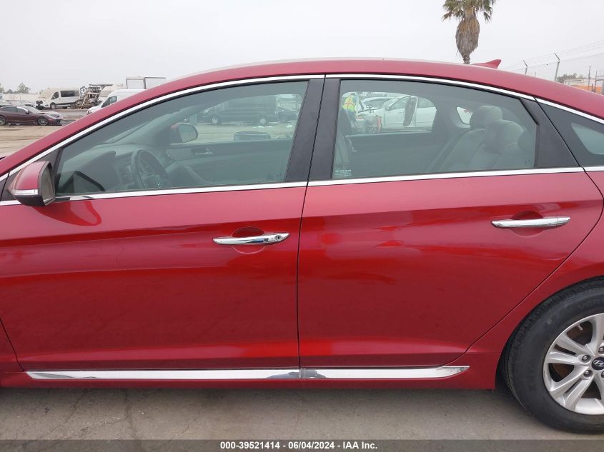 2015 Hyundai Sonata Sport VIN: 5NPE34AF8FH180296 Lot: 39521414