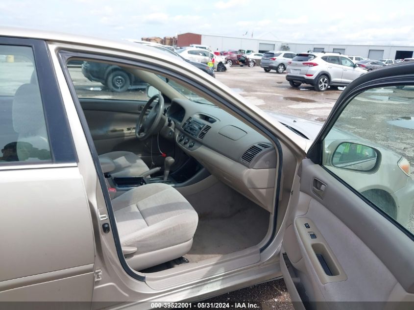 2004 Toyota Camry Le/Xle/Se VIN: 4T1BE32K74U858277 Lot: 39522001