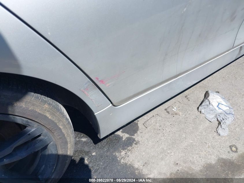 2011 BMW 528I VIN: WBAFR1C56BC750692 Lot: 39522078