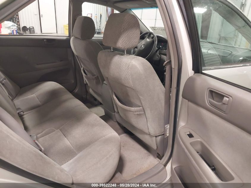 2004 Toyota Camry Le VIN: 4T1BE32K04U924443 Lot: 39522248