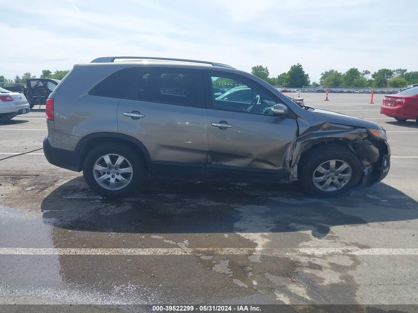 2011 Kia Sorento Lx VIN: 5XYKTCA17BG130119 Lot: 39522299