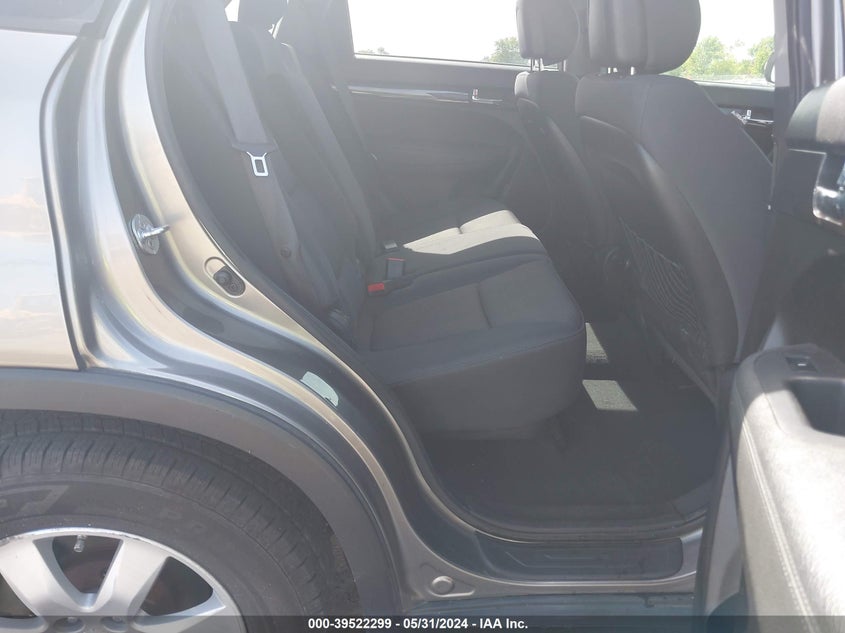 2011 Kia Sorento Lx VIN: 5XYKTCA17BG130119 Lot: 39522299