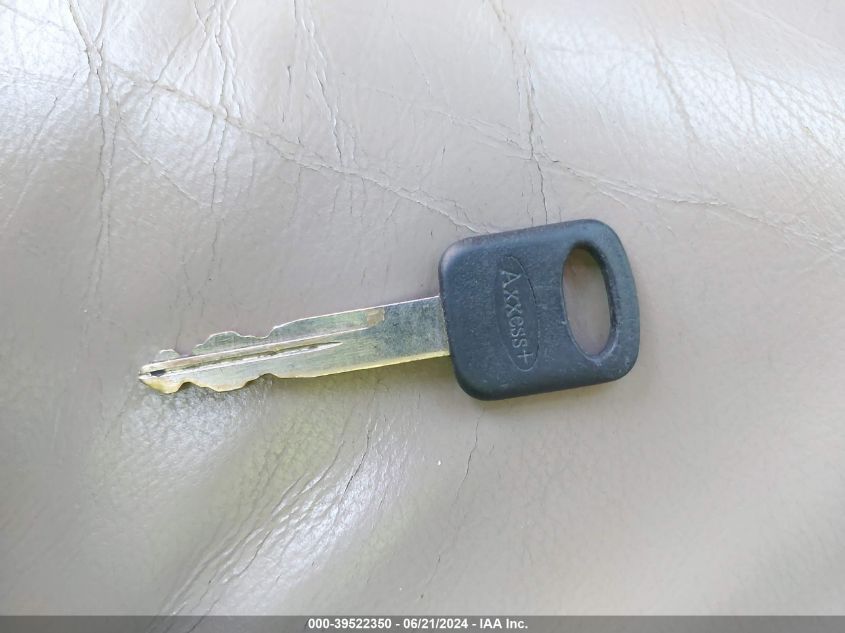 2004 Ford F-350 Lariat/Xl/Xlt VIN: 1FTWW32P94ED89802 Lot: 39522350