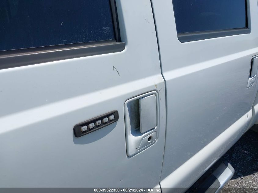 2004 Ford F-350 Lariat/Xl/Xlt VIN: 1FTWW32P94ED89802 Lot: 39522350