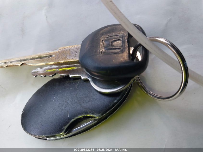 1999 Honda Cr-V Lx VIN: JHLRD284XXC003174 Lot: 39522381