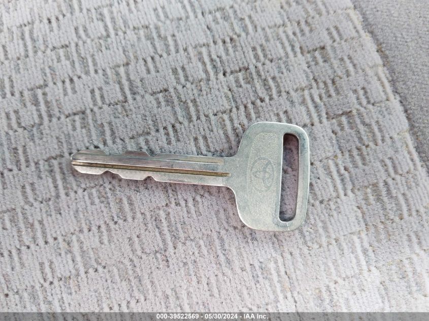 2004 Toyota Tundra Sr5 V8 VIN: 5TBET34124S458510 Lot: 39522569