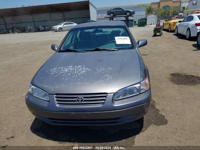 1999 Toyota Camry Ce VIN: 4T1BG22K7XU916655 Lot: 39522801