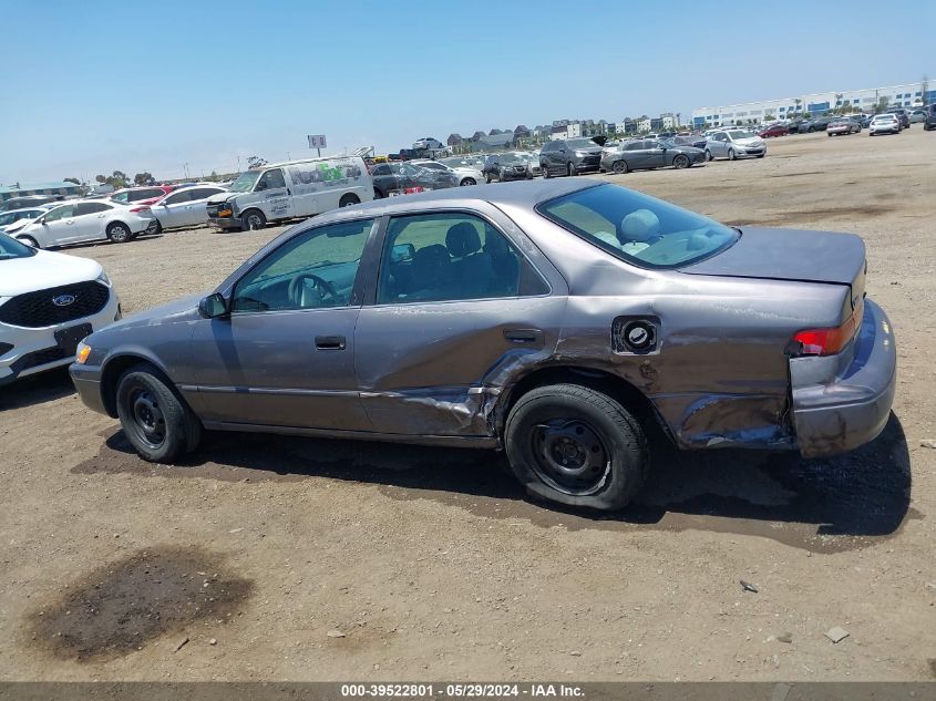 1999 Toyota Camry Ce VIN: 4T1BG22K7XU916655 Lot: 39522801