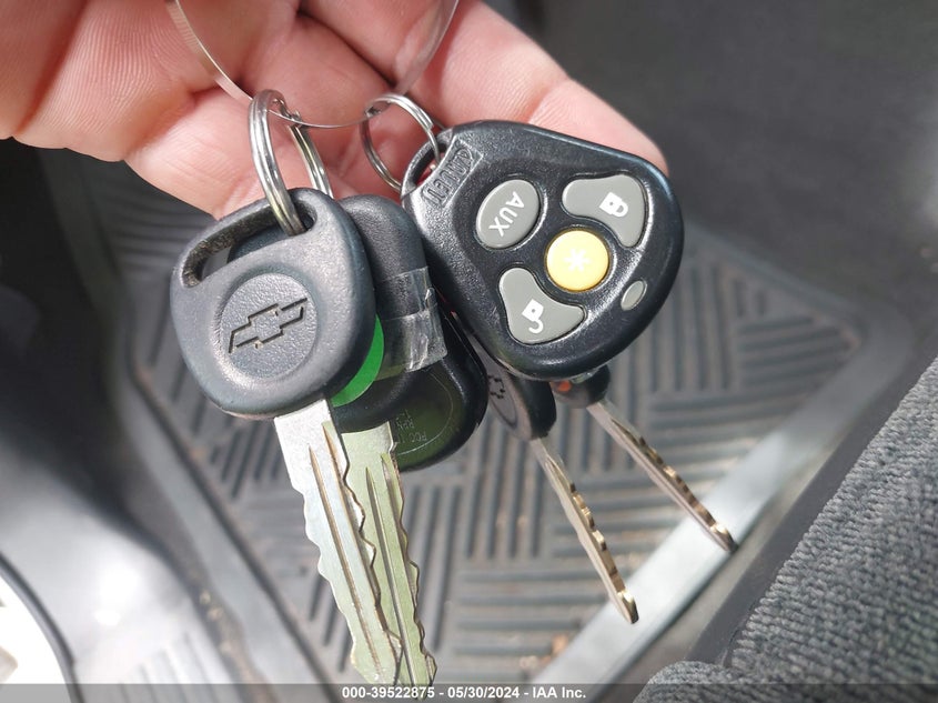 2004 Chevrolet Silverado 1500 Ls VIN: 1GCEC19T54Z275090 Lot: 39522875