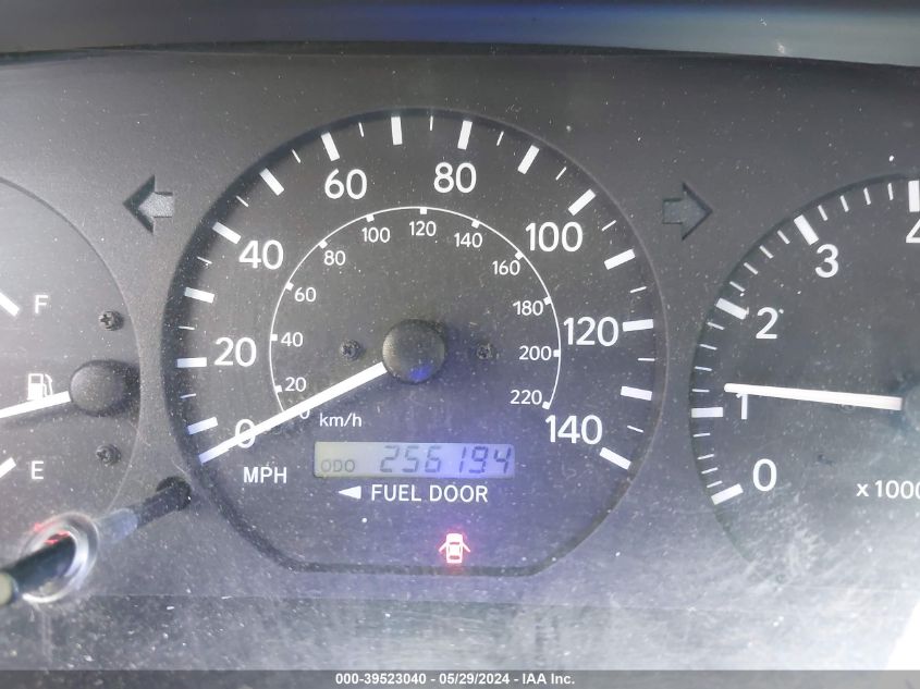 2000 Toyota Camry Le V6 VIN: 4T1BF22K9YU095806 Lot: 39523040