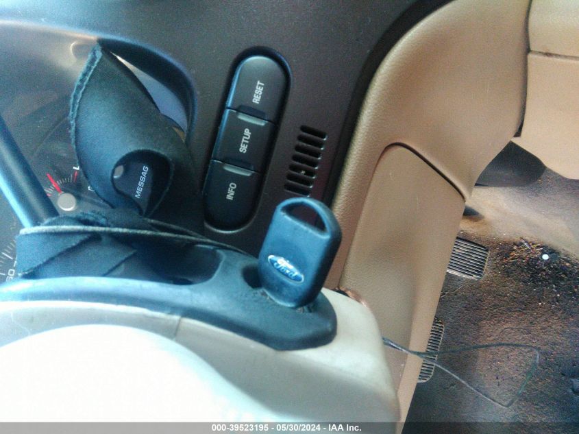 2003 Ford Expedition Eddie Bauer VIN: 1FMFU17L63LB99588 Lot: 39523195