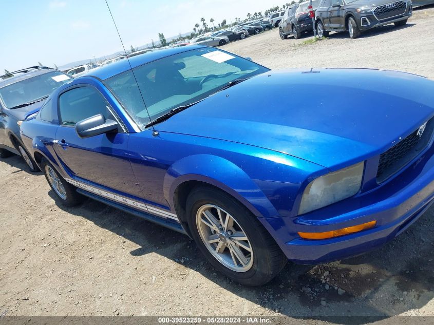 2005 Ford Mustang V6 Deluxe/V6 Premium VIN: 1ZVFT80N355183896 Lot: 39523259