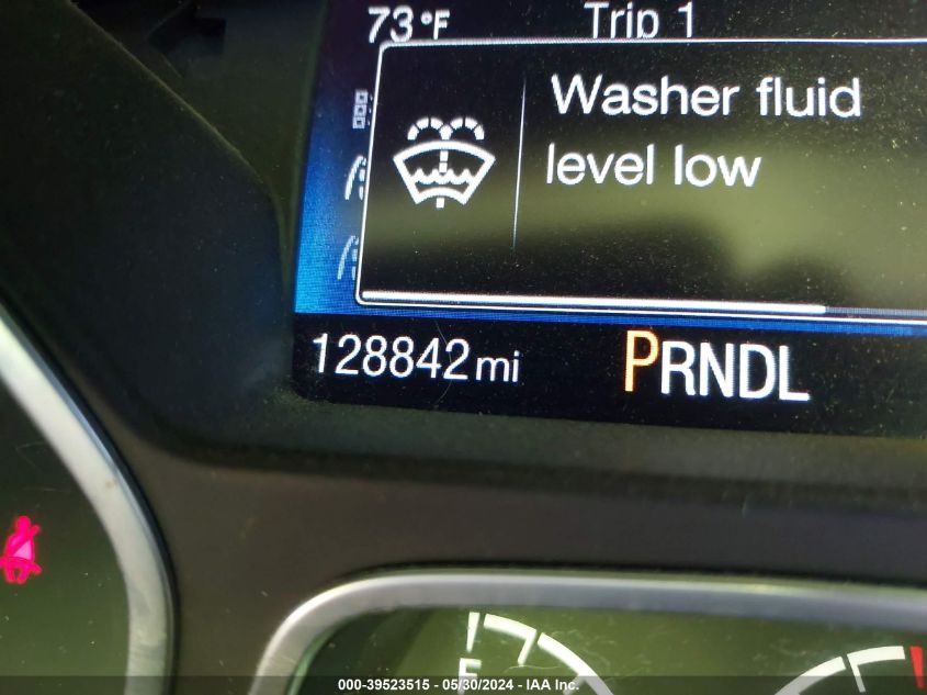 2015 Ford Focus Se VIN: 1FADP3K24FL347390 Lot: 39523515