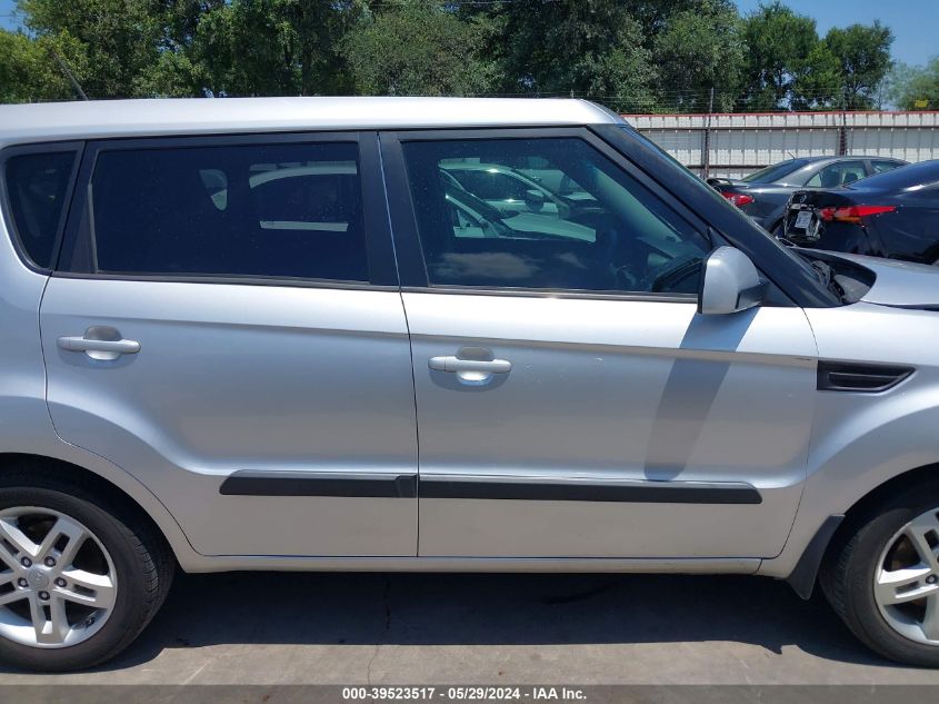 2011 Kia Soul + VIN: KNDJT2A23B7706302 Lot: 39523517