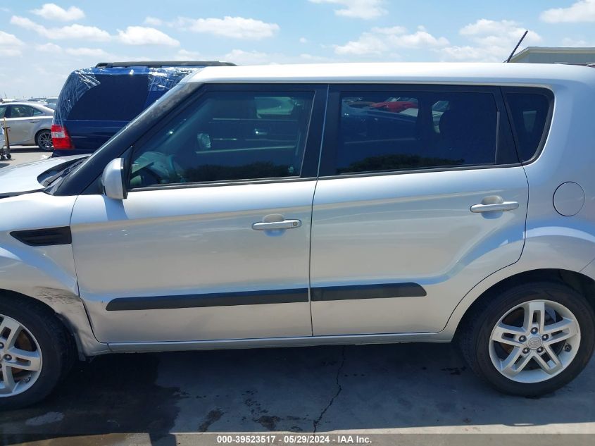 2011 Kia Soul + VIN: KNDJT2A23B7706302 Lot: 39523517