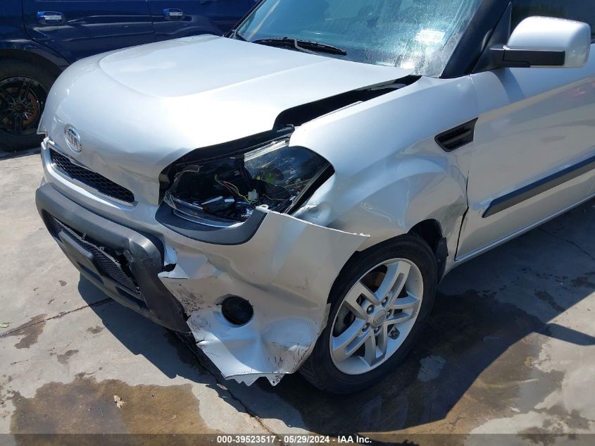 2011 Kia Soul + VIN: KNDJT2A23B7706302 Lot: 39523517
