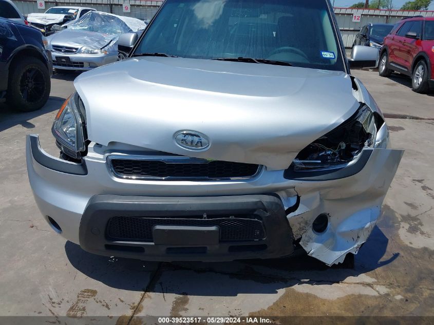 2011 Kia Soul + VIN: KNDJT2A23B7706302 Lot: 39523517