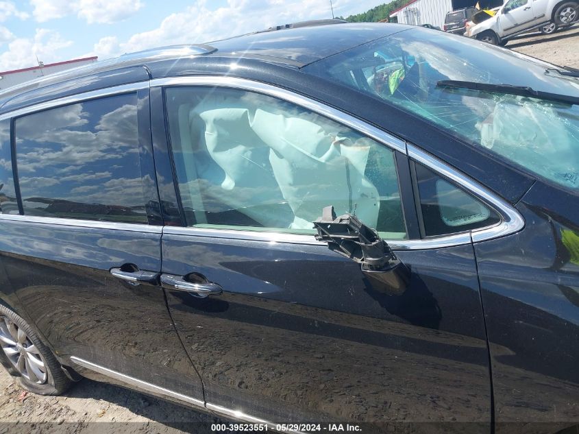 2019 Chrysler Pacifica Touring L VIN: 2C4RC1BG1KR666615 Lot: 39523551