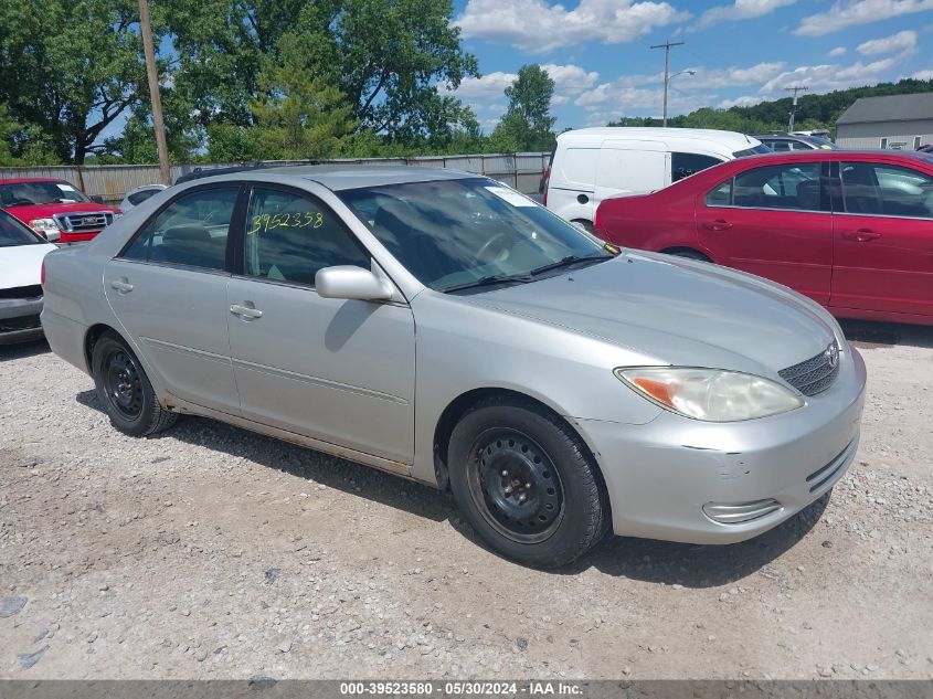 2002 Toyota Camry Xle VIN: 4T1BE32K52U037272 Lot: 39523580