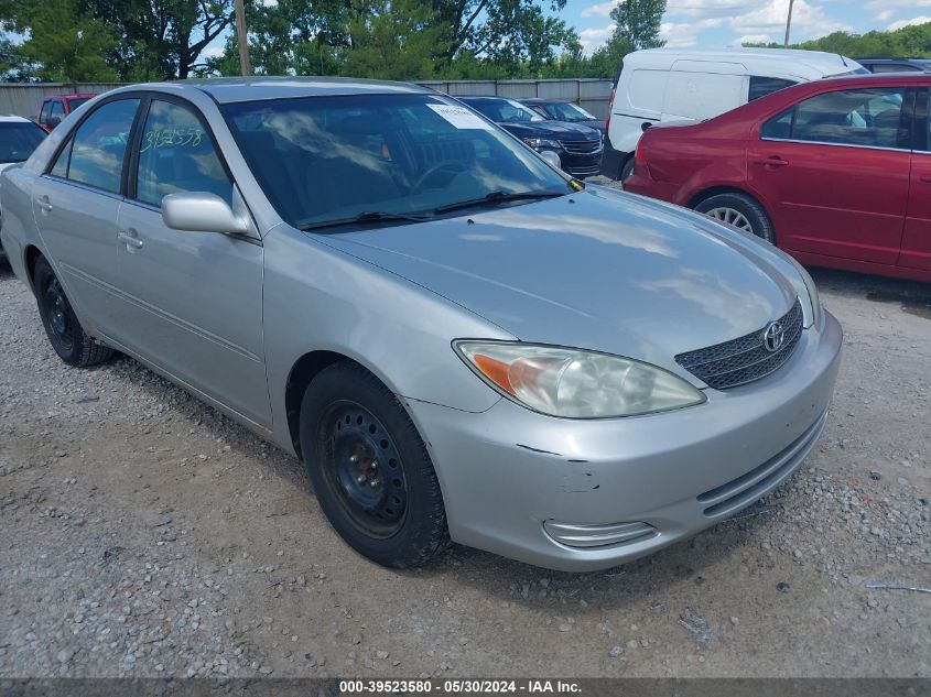 2002 Toyota Camry Xle VIN: 4T1BE32K52U037272 Lot: 39523580