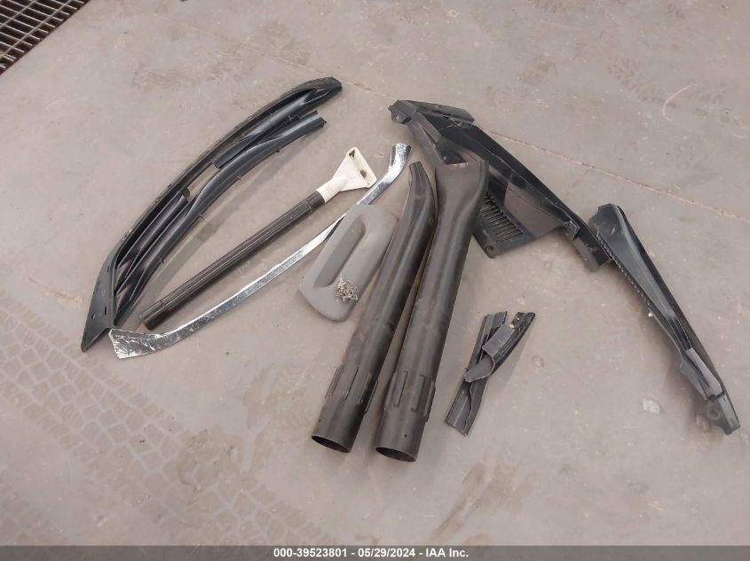 2011 Toyota Sienna Le V6 VIN: 5TDKK3DC8BS027956 Lot: 39523801