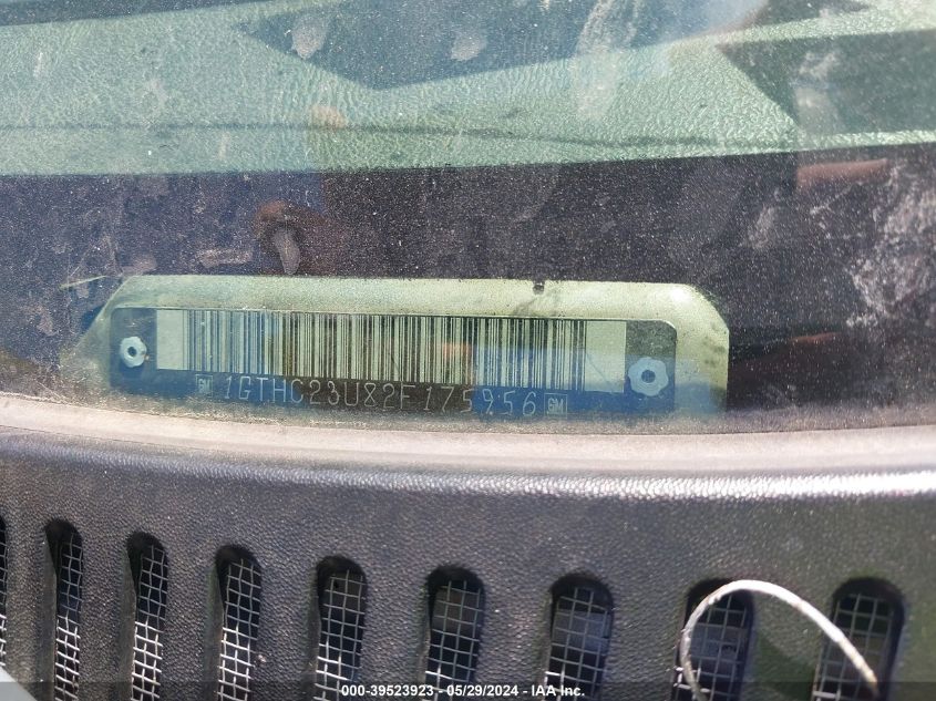 2002 GMC Sierra 2500Hd Sle VIN: 1GTHC23U82F175956 Lot: 39523923