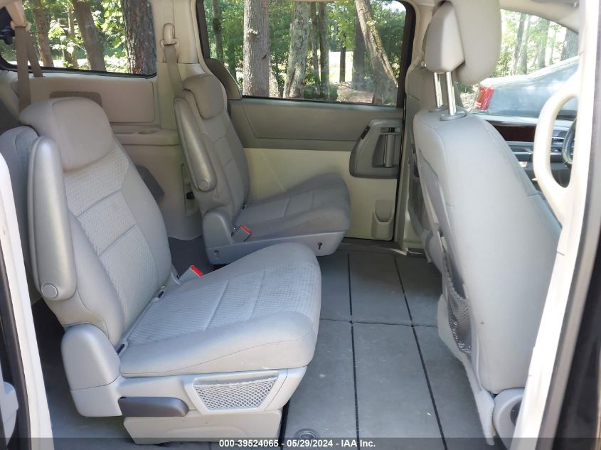 2010 Chrysler Town & Country Touring VIN: 2A4RR5D17AR414178 Lot: 39524065