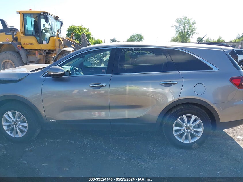 2019 Kia Sorento 3.3L Lx VIN: 5XYPGDA57KG440211 Lot: 39524146
