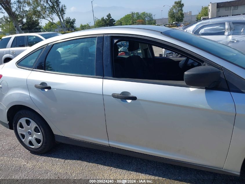 2018 Ford Focus S VIN: 1FADP3E27JL311536 Lot: 39524240