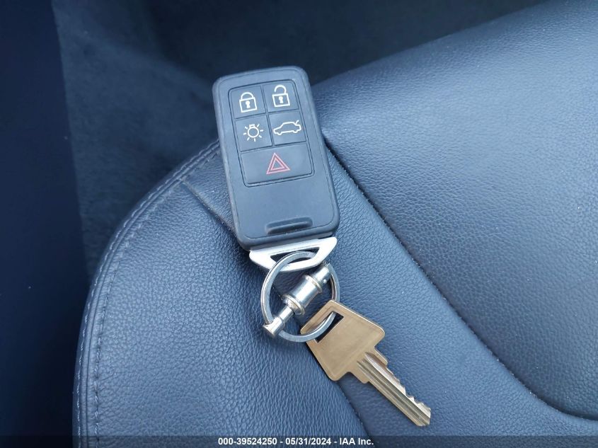 2016 Volvo S60 T5 Drive-E Premier VIN: YV126MFK6G2405246 Lot: 39524250