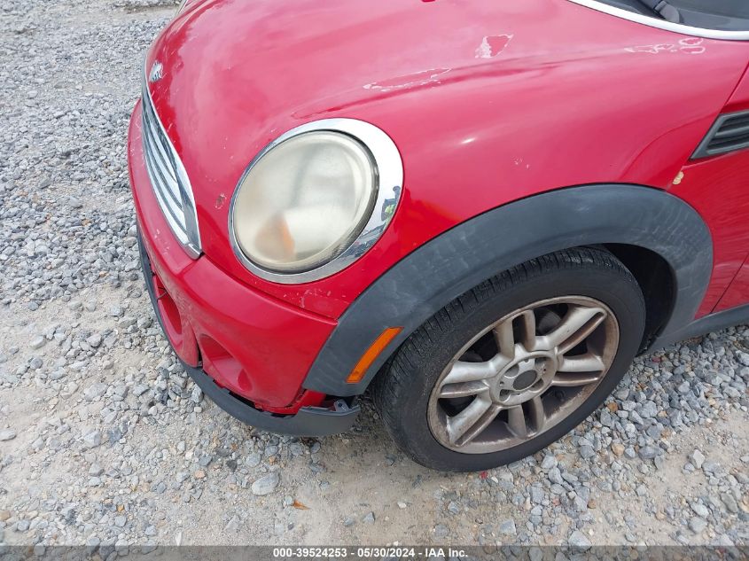 2011 Mini Cooper VIN: WMWSU3C51BTX96472 Lot: 39524253