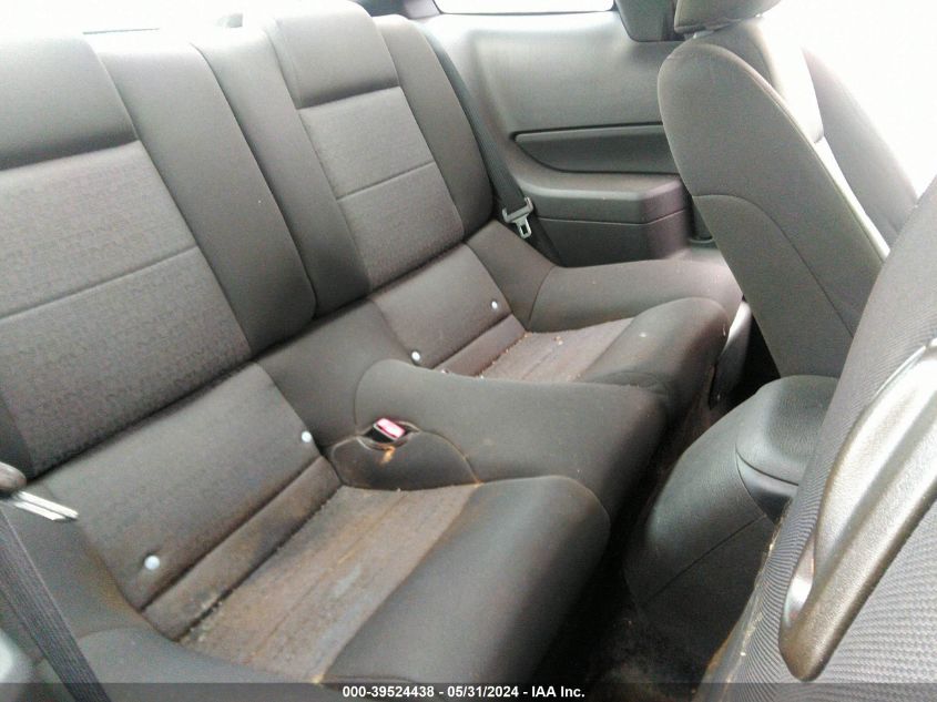 2005 Ford Mustang V6 Deluxe/V6 Premium VIN: 1ZVFT80N055144859 Lot: 39524438